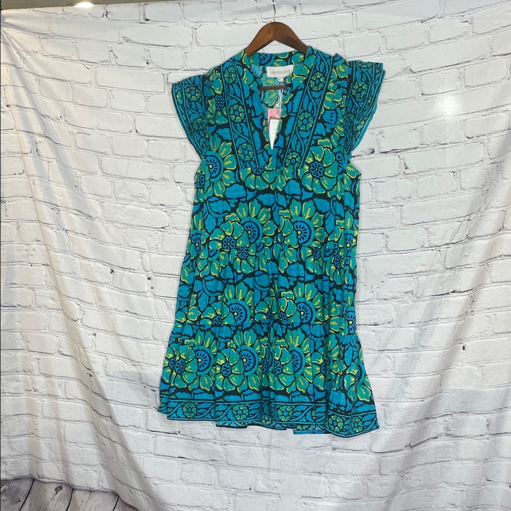 Love The Label Blue and Green Floral Dress W/Flutter Sleeves Size Large New